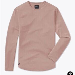 Cuts long sleeve curve hem tee